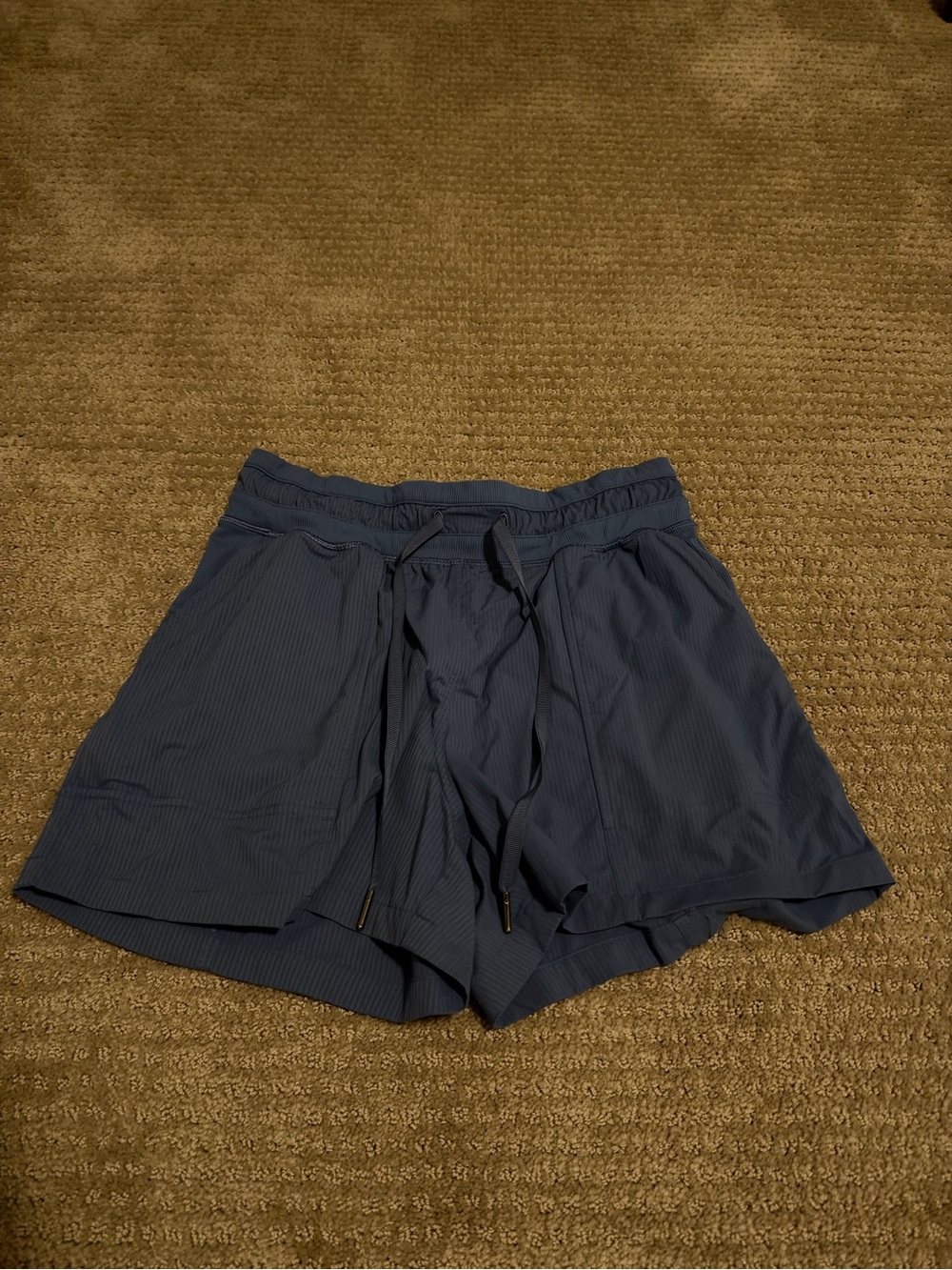 Lululemon Dance Studio High-Rise Short 3.5"
